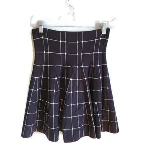 ❤️Wet Seal Size M/L High Waisted Skirt (17.5"L)